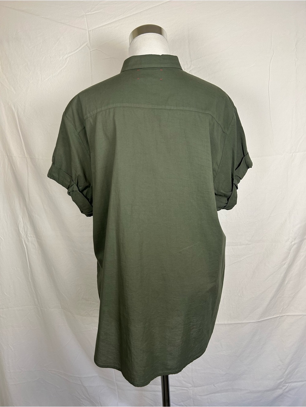 XiRENA Olive Green Channing Blouse - M - Picture 3 of 8